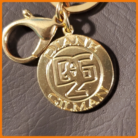 Vintage Diane Gilman Logo Keychain - Picture 2 of 3